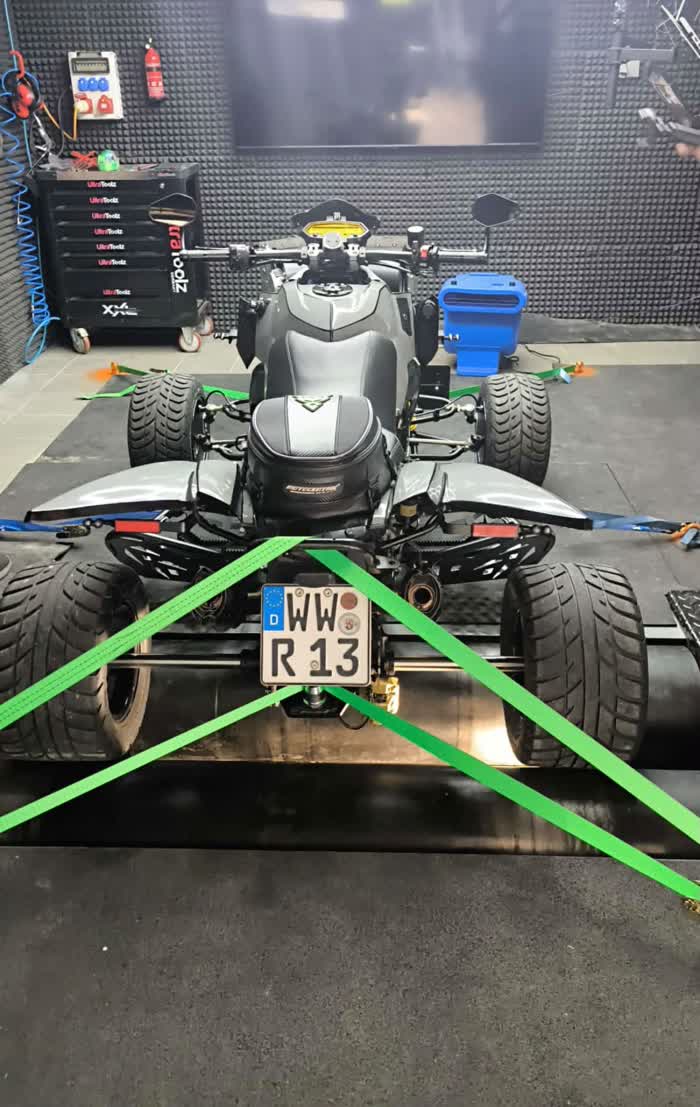 Triton 1000R kawasaki Z1000 4 Zylinder